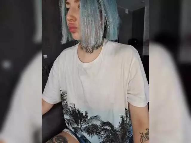 a-squirter from BongaCams is Freechat