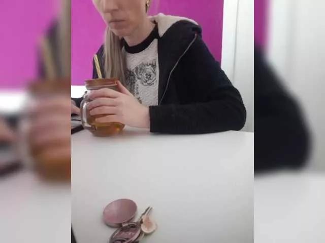 Angelinamik on BongaCams 