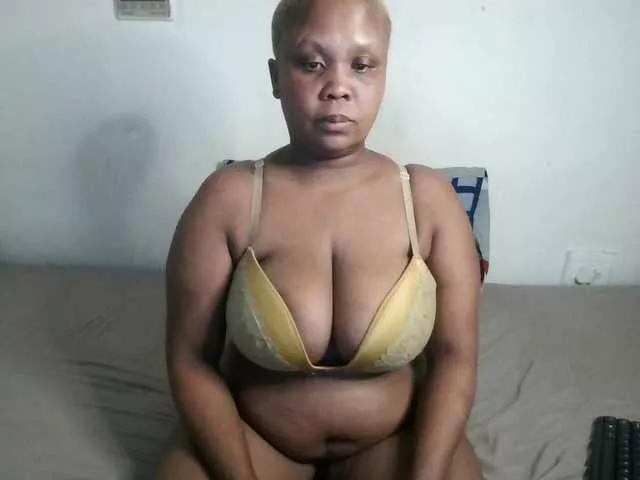 BIGTITTISXX