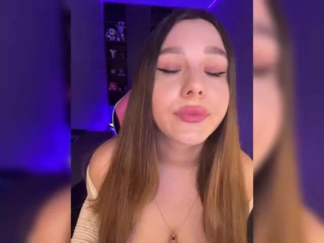 BloomJuliette on BongaCams 