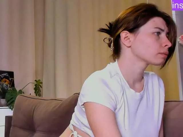 callmetori from BongaCams