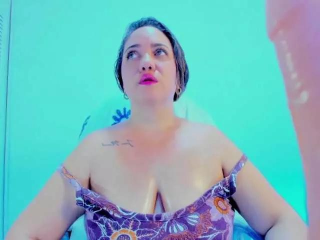 CamilaFox on BongaCams 