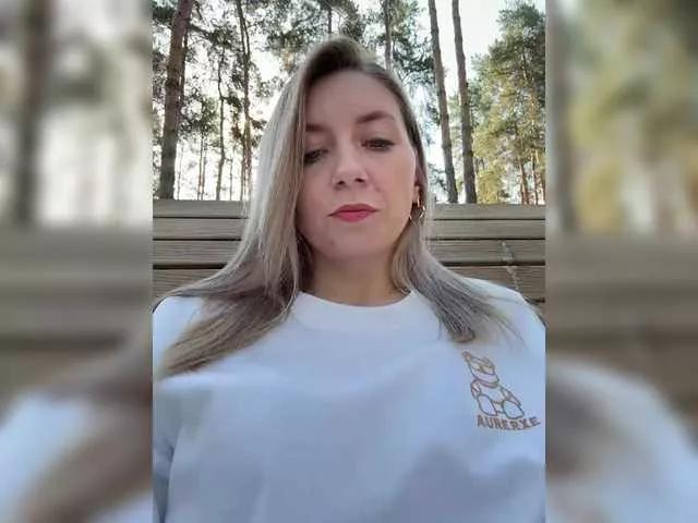 Crazy-Rosa from BongaCams is Freechat