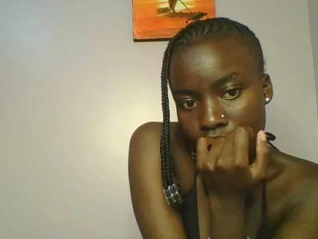 Cutiechoco on BongaCams 