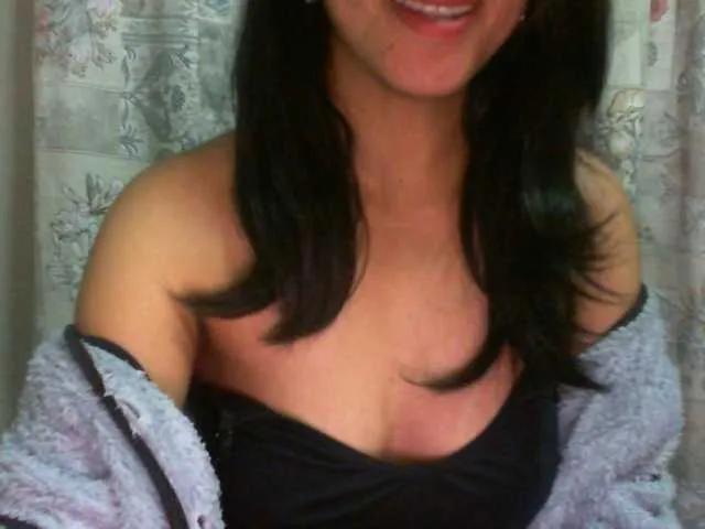 Cyah2 on BongaCams 