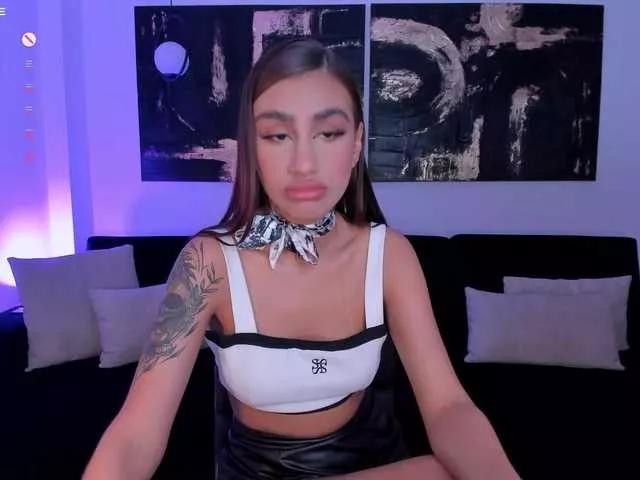 DannaCruz on BongaCams 