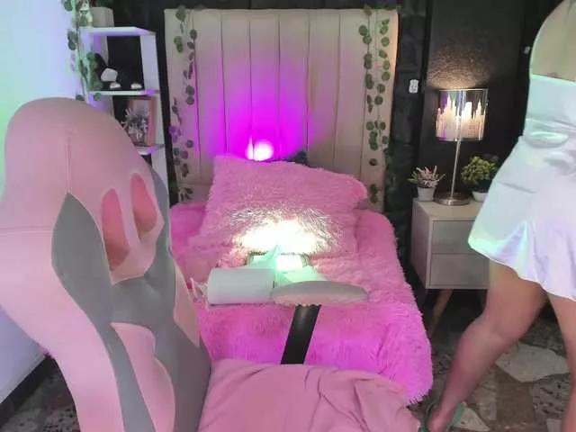 hellenbunnyx on BongaCams 