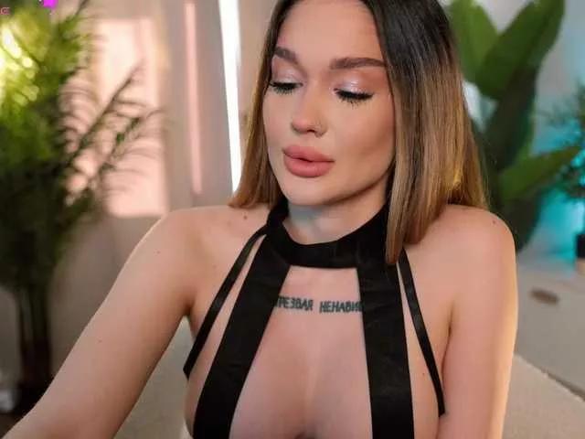IamToxicRoxy on BongaCams 