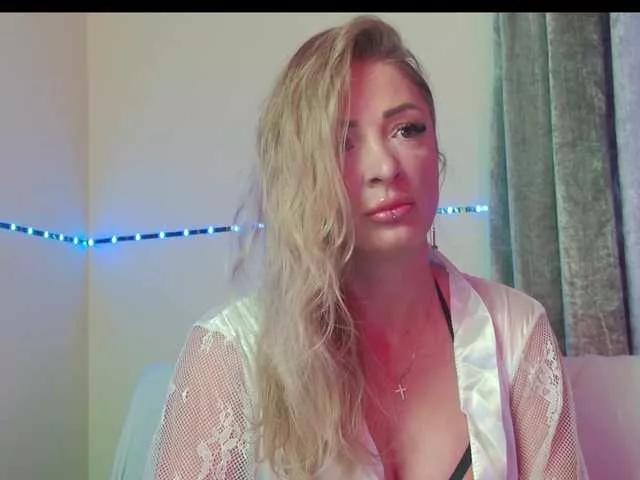 Izabelle02