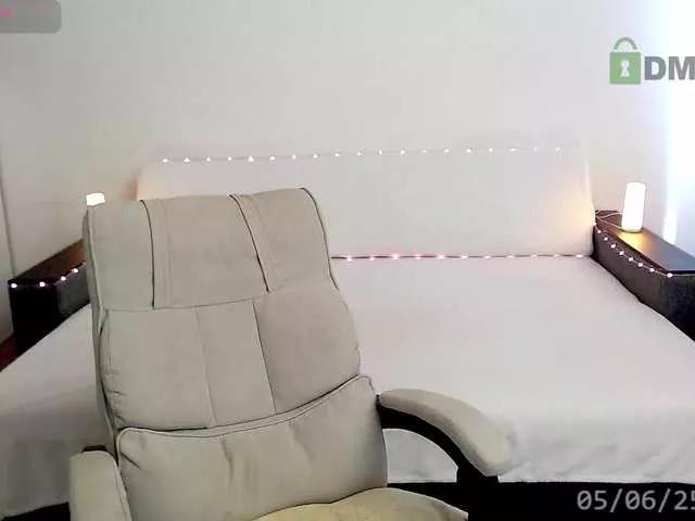 KiraOverlord on BongaCams 