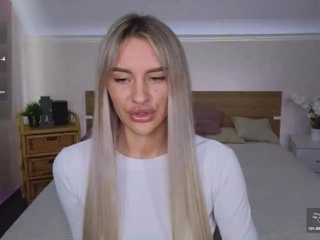 LeilaFlower on BongaCams 