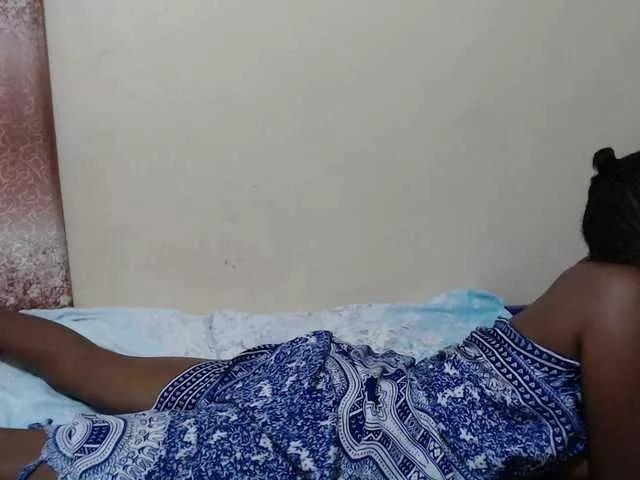 lilqueen1 on BongaCams 