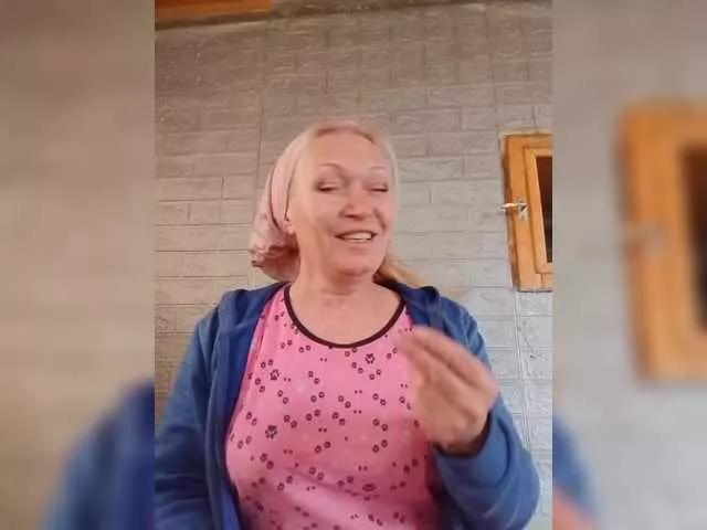 LizSage on BongaCams 