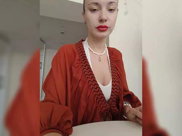 Lola3000