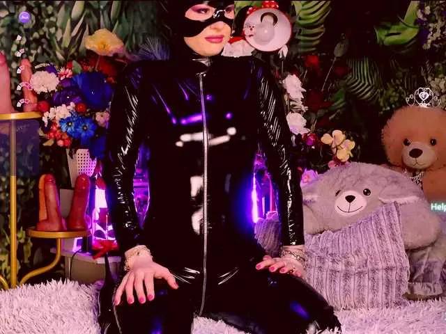 LolaHornyXXX on BongaCams 