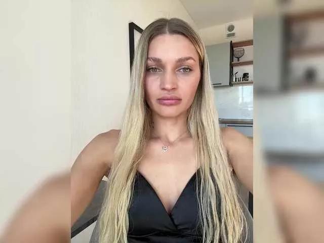 Manymoney1 on BongaCams 