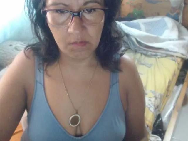 Meganny2023 on BongaCams 
