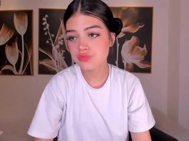 NiaMiller on BongaCams 