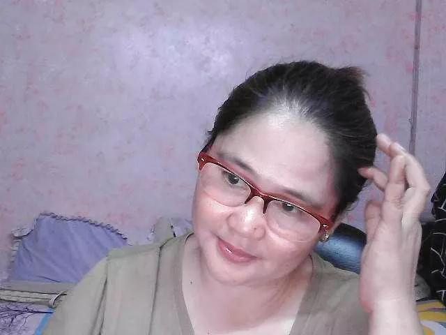 NICEtitspinay on BongaCams 