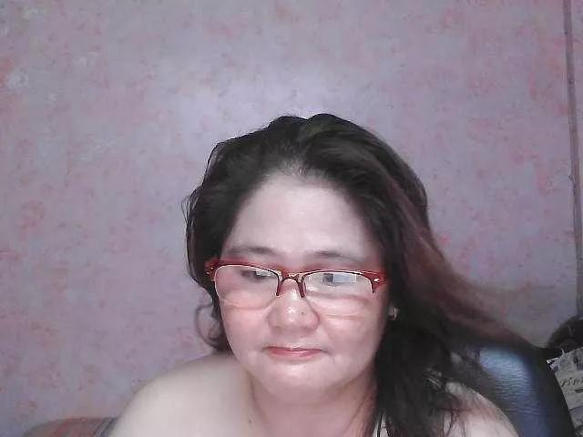 NICEtitspinay on BongaCams 