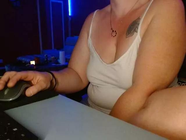 Petitoiseaucoquine on BongaCams 