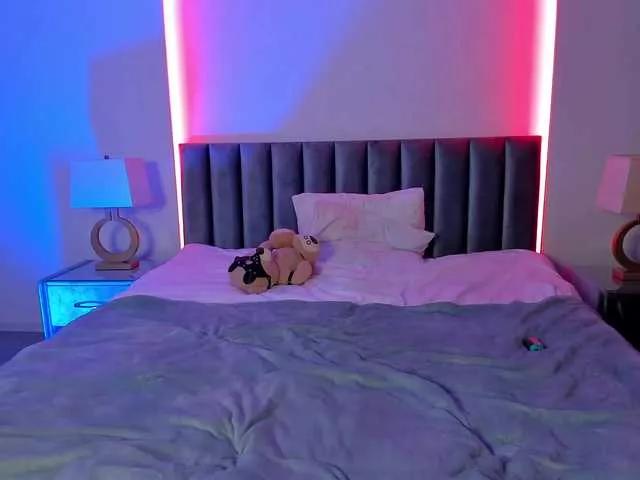 Playful-Handles on BongaCams