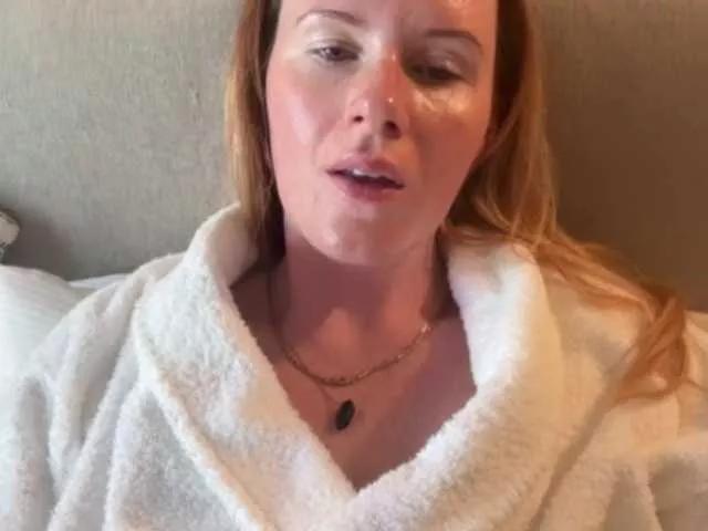 REDHEADROSIE