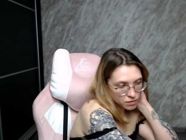 Regimasmile on BongaCams 