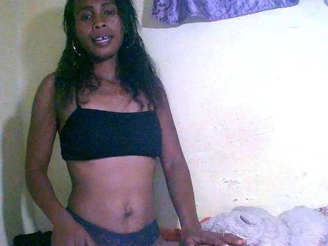 Reine2delice on BongaCams 