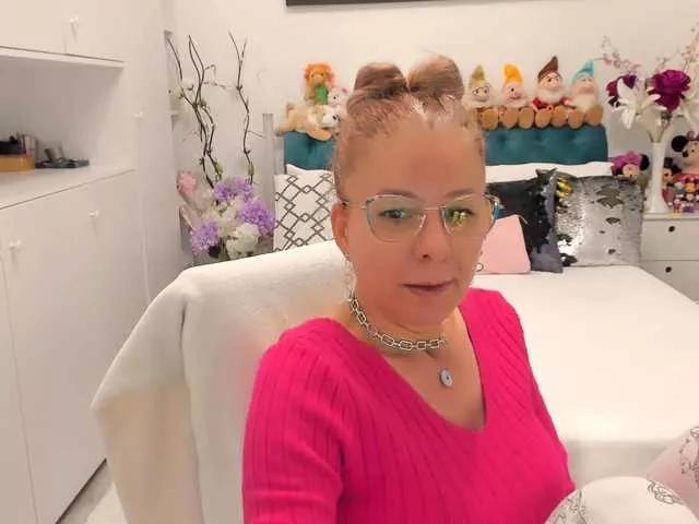 SalomeJade on BongaCams 