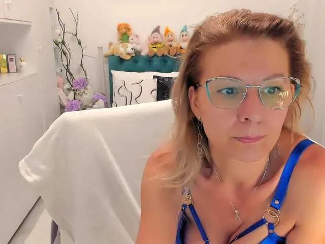 SalomeJade on BongaCams 