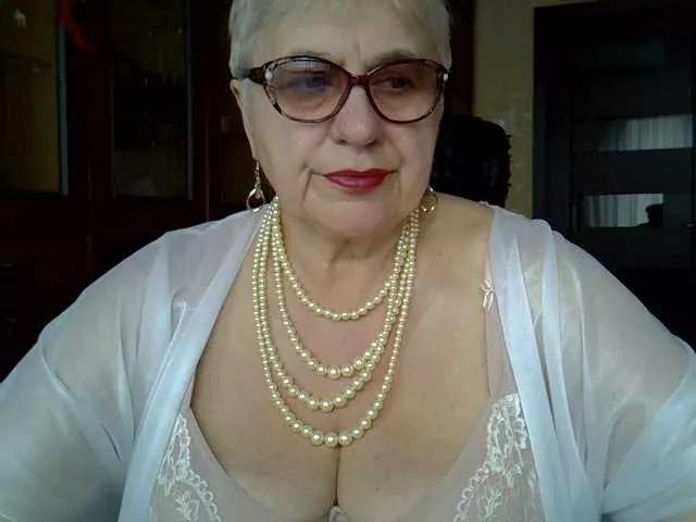 SweetCherry00 on BongaCams 