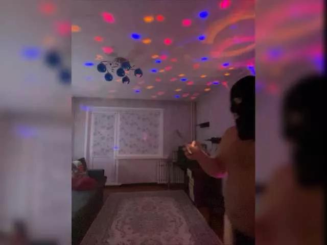 XXXklsdf from BongaCams
