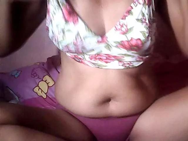 Yummyasian22 on BongaCams 