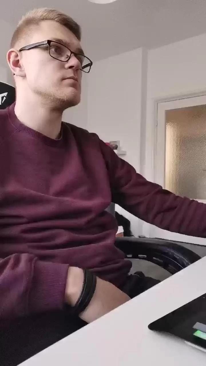 Aleex325