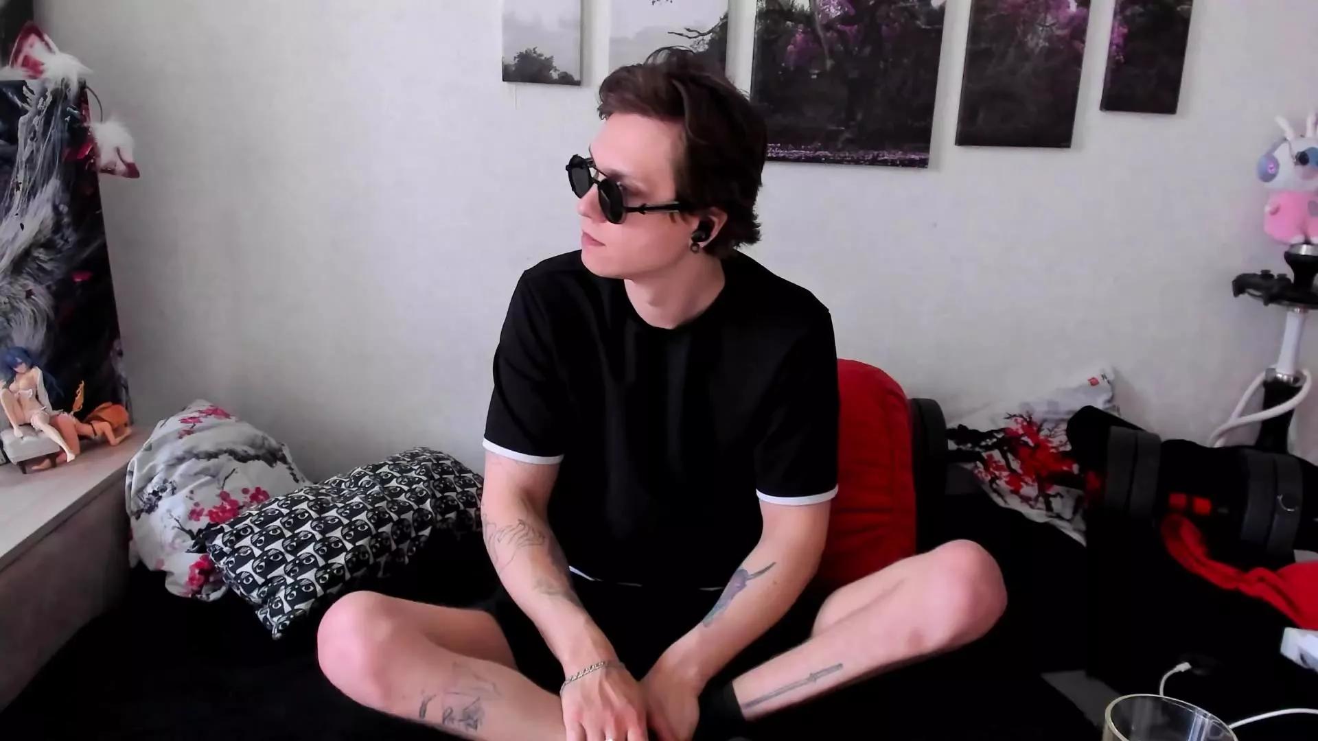 Alex_Wispord on Cam4 