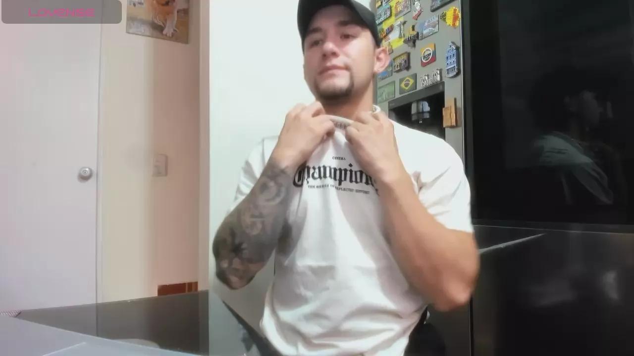 Andrew_wallker on Cam4 