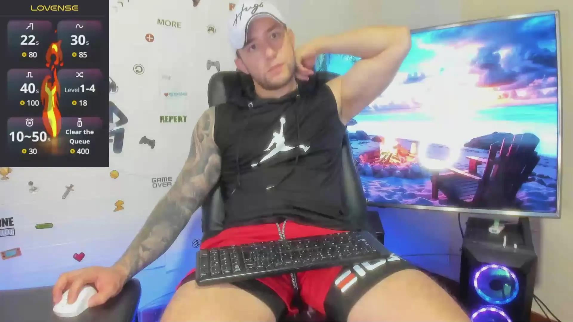 Andrew_wallker on Cam4 