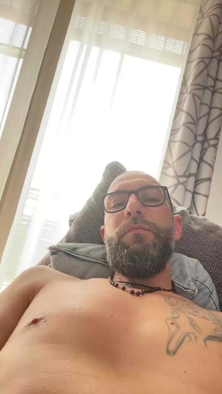 Banansex2040 on Cam4 