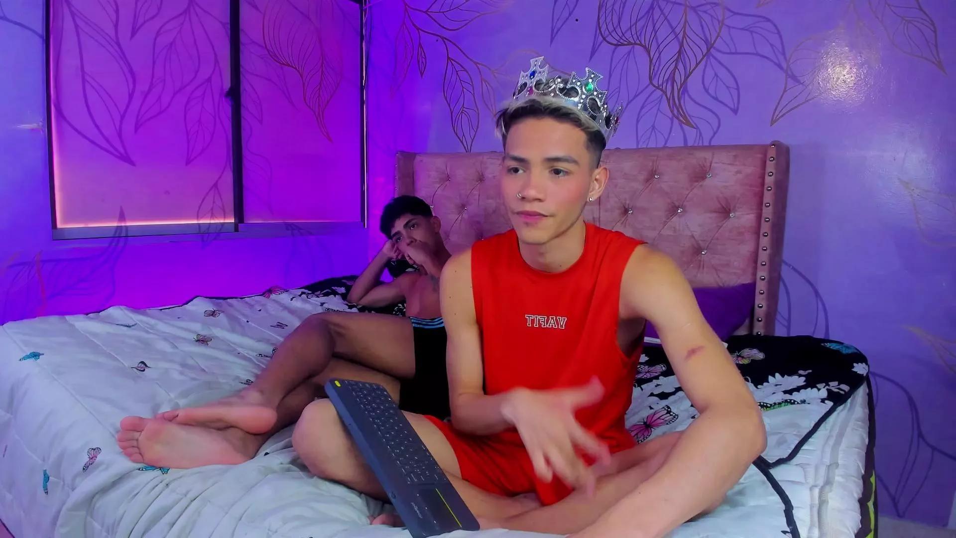 BoySlim2025 on Cam4 