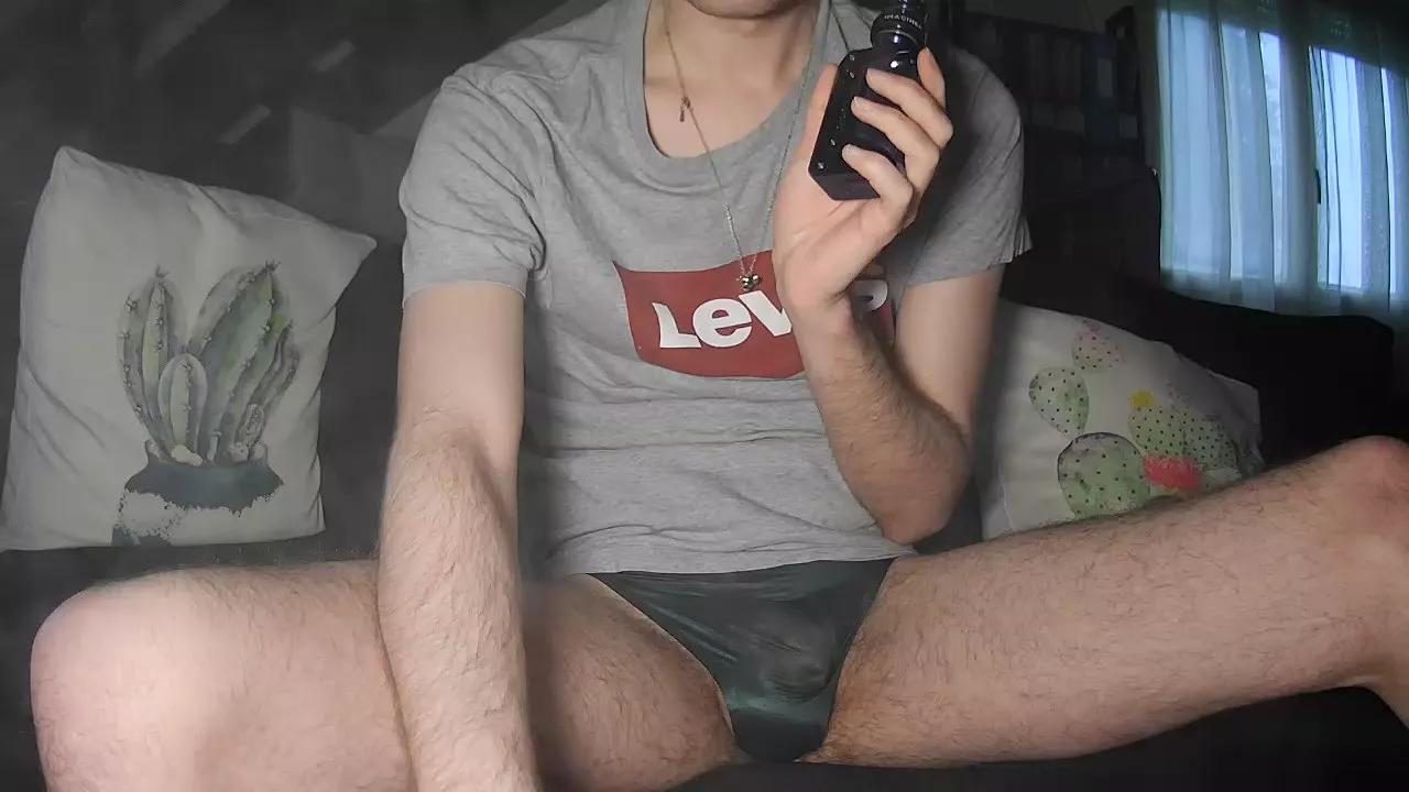 Cherichou02 on Cam4 