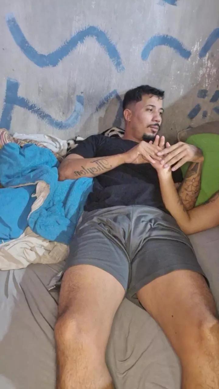 Chilenohh on Cam4 