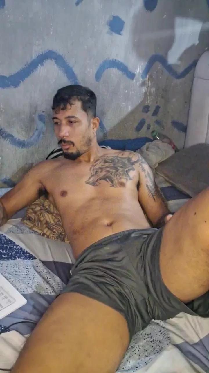 Chilenohh on Cam4 