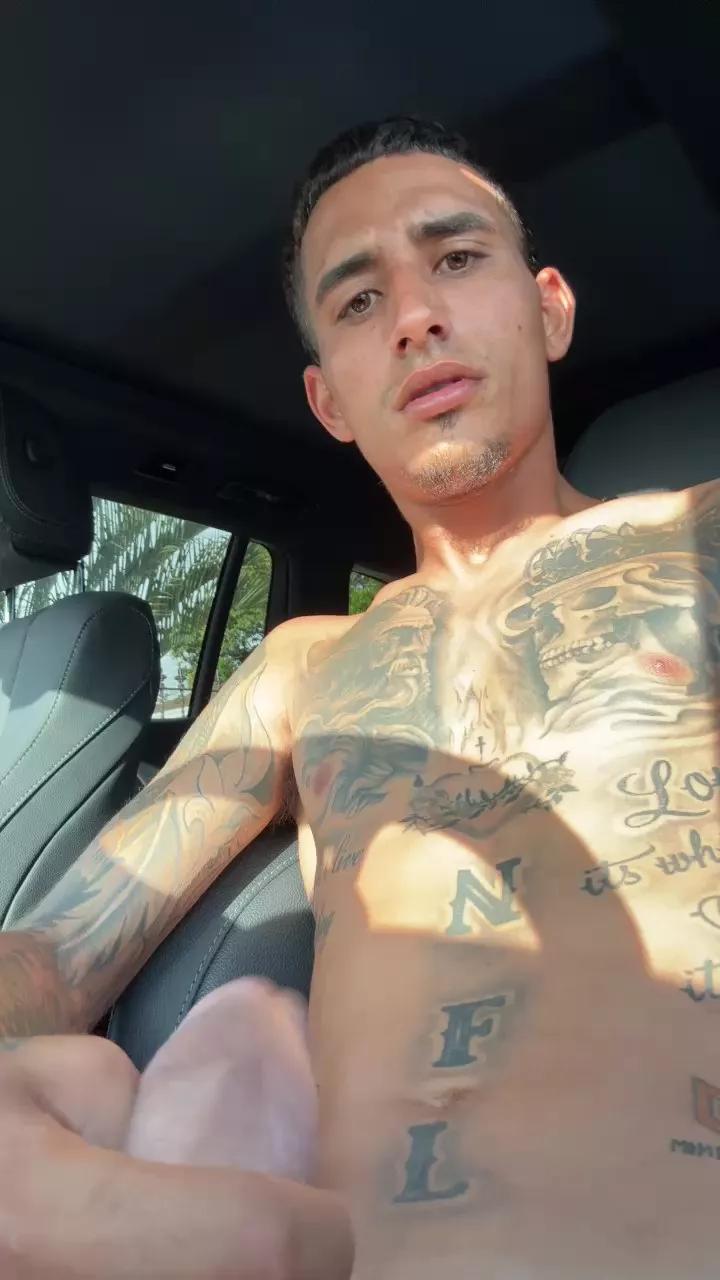Cuban477 on Cam4 