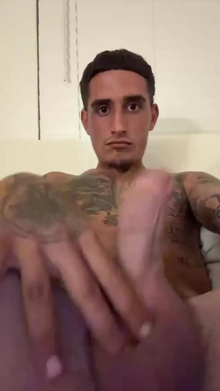 Cuban477 on Cam4 