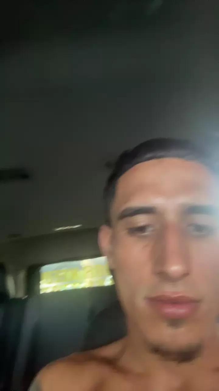 Cuban477 on Cam4 
