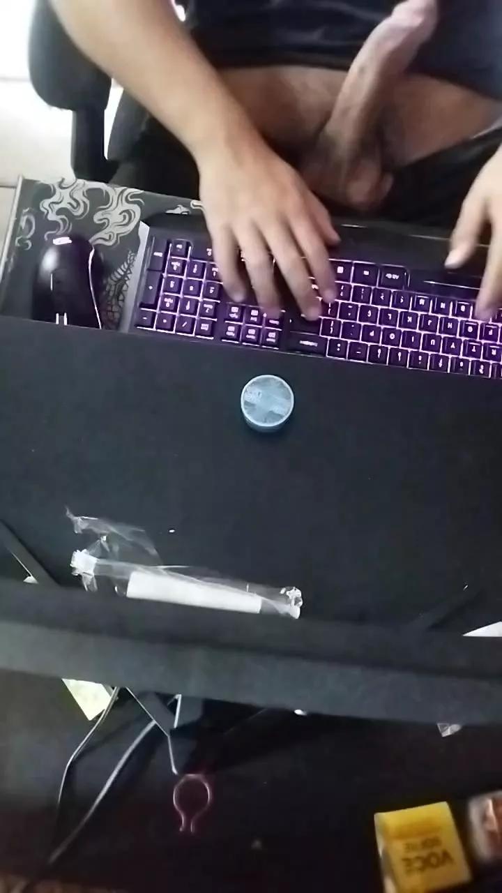 Dhs4201 on Cam4 