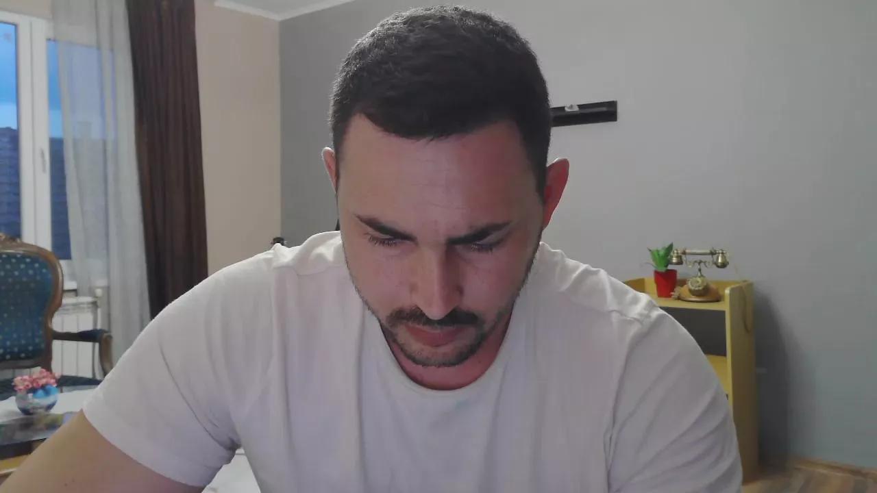 djmute_33 on Cam4 