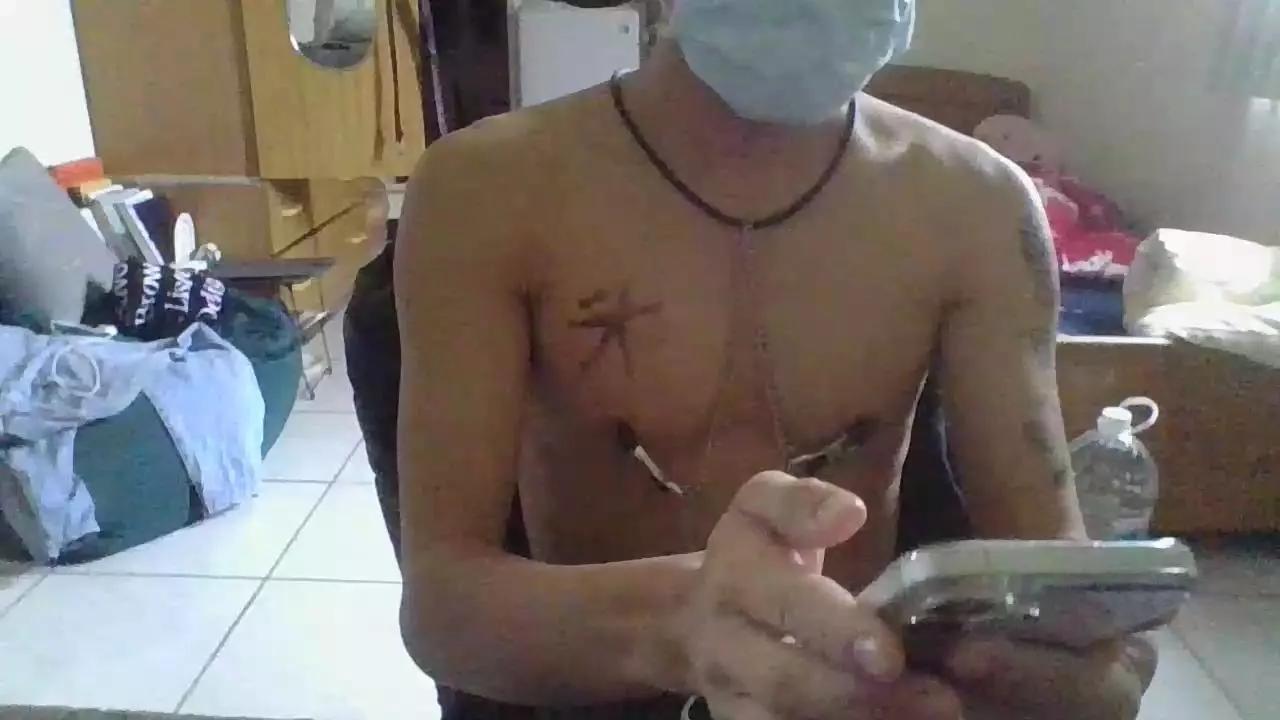 gg8405 on Cam4 