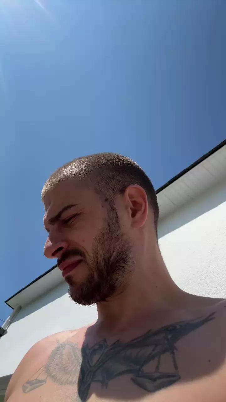 Greyoff on Cam4 